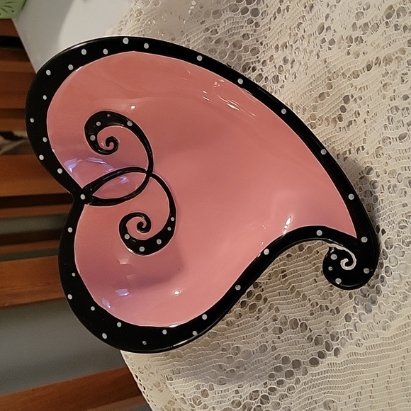 None Other - Swirly Heart Dish